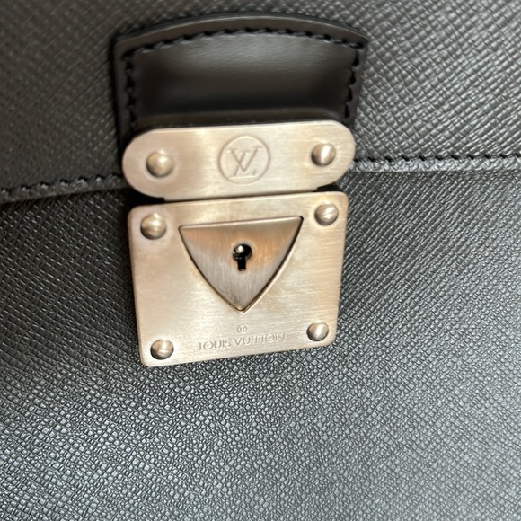 Authentic Louis Vuitton Briefcase Gently Used. No key included. - Picture 3 of 16